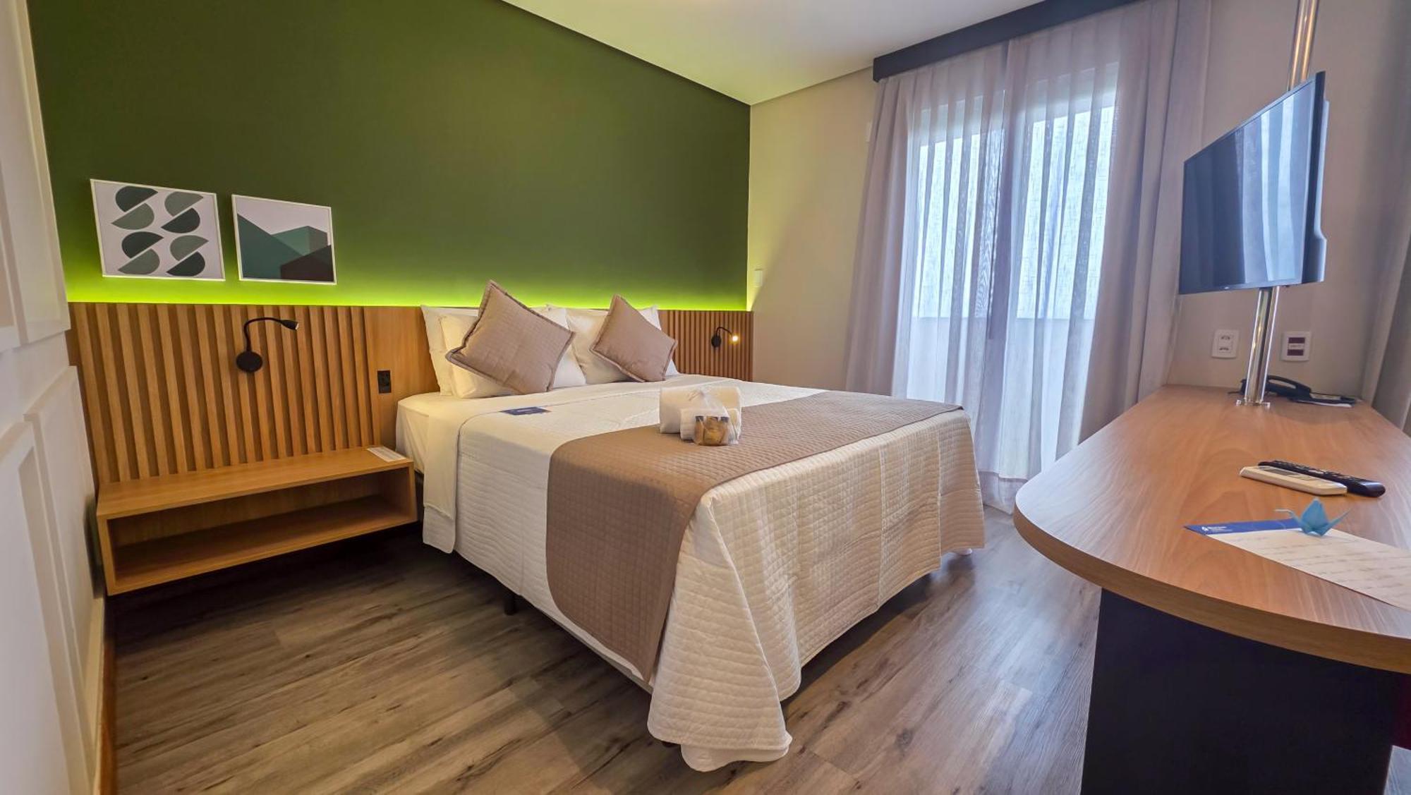 Junior Suite,1765851629:JPEG